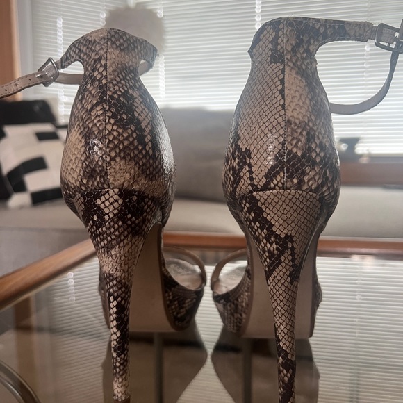 High heels | snakeskin pattern | - Picture 6 of 6